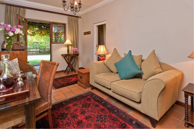 Dedoornkraal Garden Cottage Lounge
